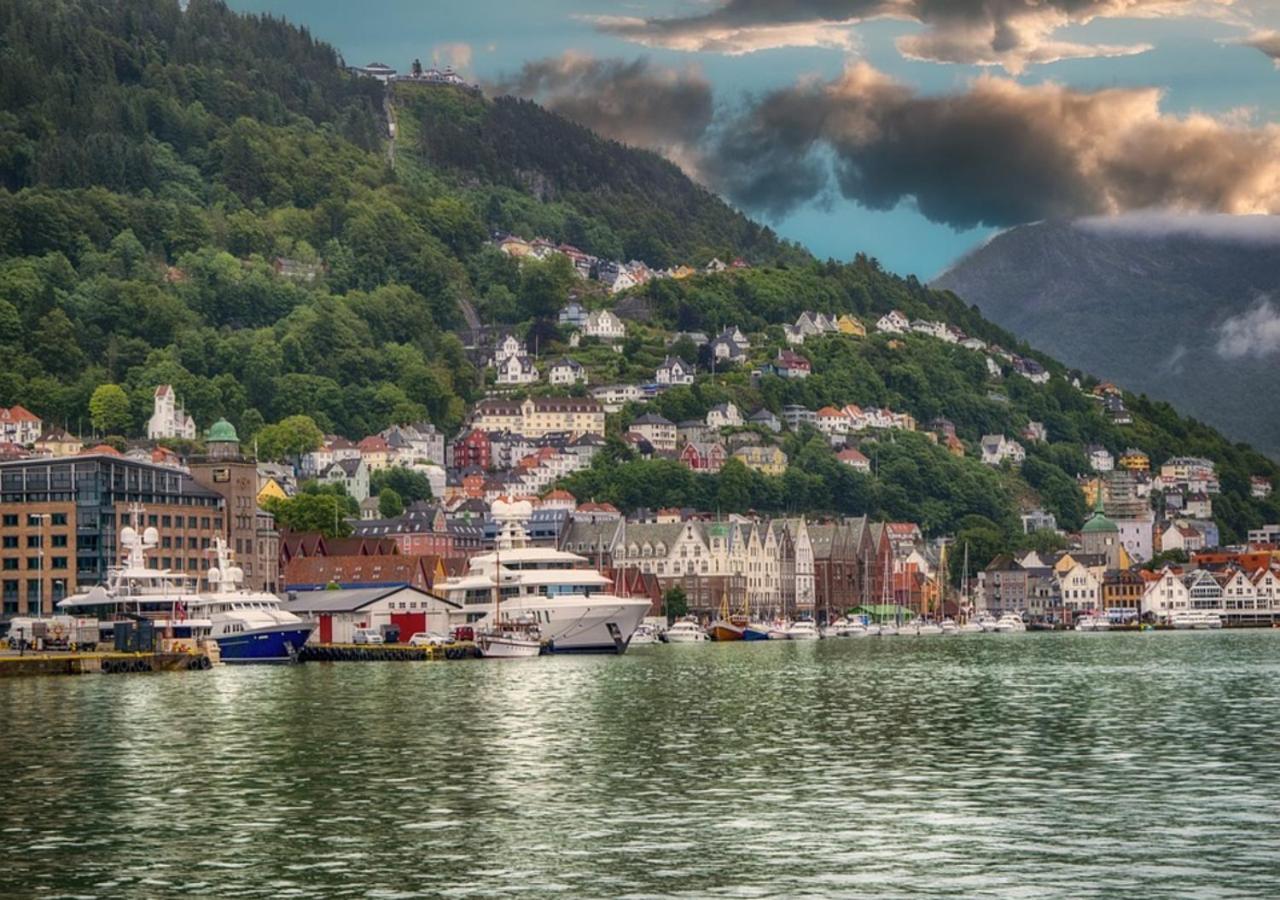 Bergen City Center Apartment Екстер'єр фото